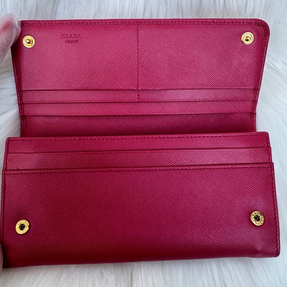 Prada Saffiano Wallet w/ Box + Auth Card - Picture 8 of 16